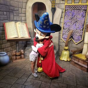 Meet your Posher, Adam